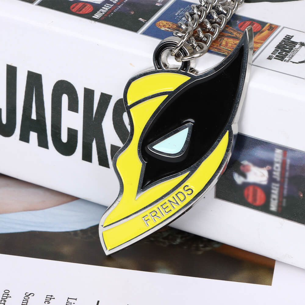Deadpool 2 Wolverine Best Friends Necklace 2pcs/set Alloy Heart-shaped Pendants Marvel Superhero Props Gifts Takerlama