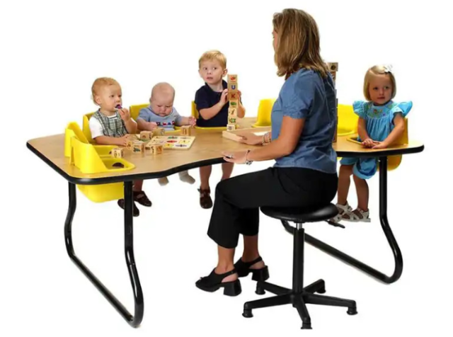Kindergarten daycare baby activity table dining table