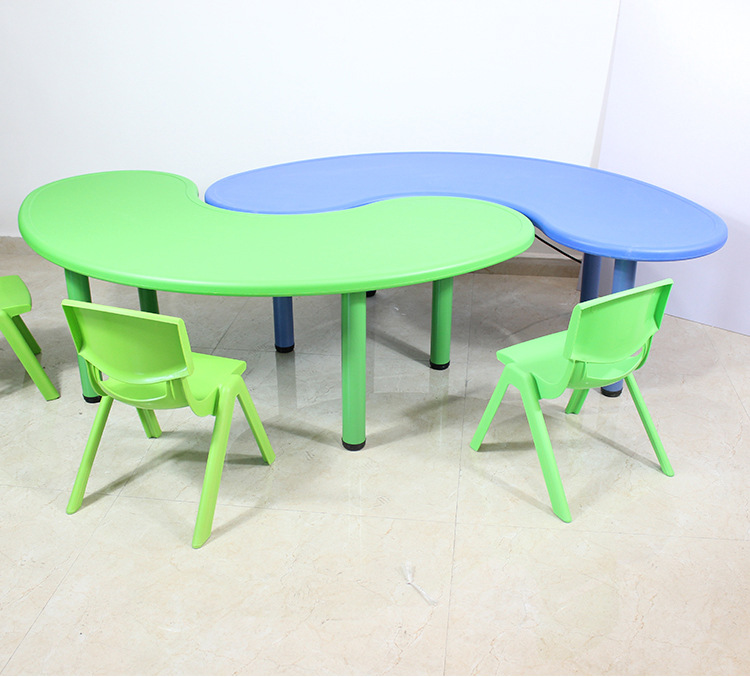 Plastic Kids Table And Chair Set