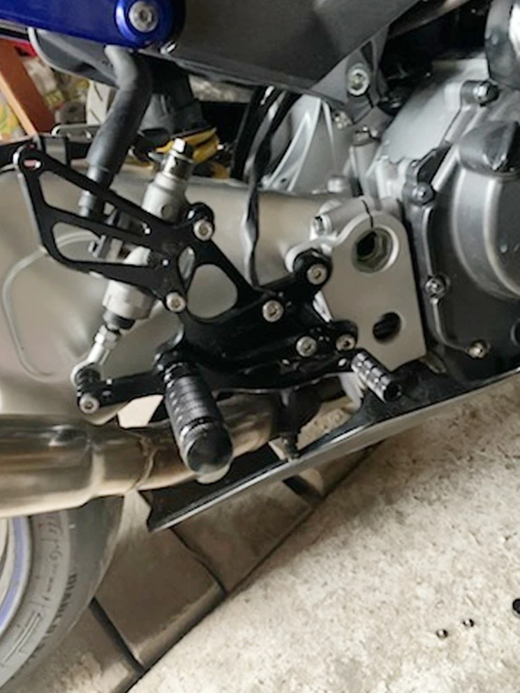 CNC Rearset For Honda CBR954RR CBR929RR CBR 954RR 929RR CBR954 CBR929 RR 2000 2001 2002 2003 Footpeg Footrest Foot Pegs Pedal