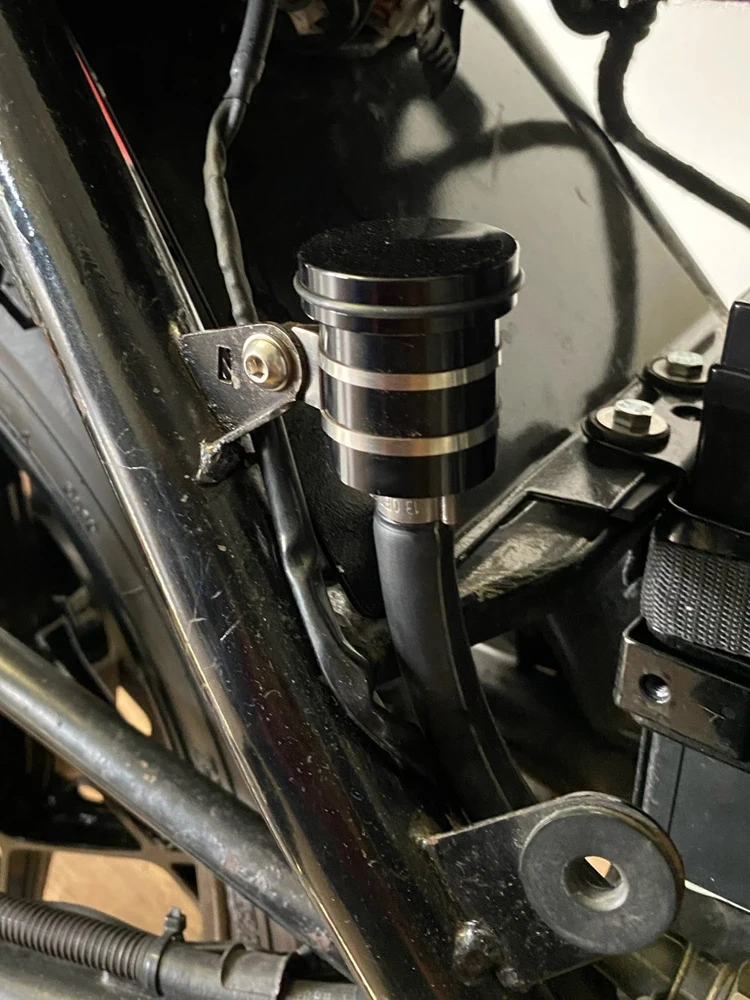 For Ducati MULTISTRADA 1200/1260/S/GT STREETFIGHTER 848 Panigale CNC Master Cylinder Brake Rear Fluid Reservoir Tank Oil Cup