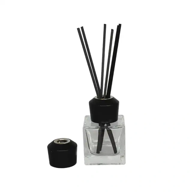 Home Fragrance Aroma Reed Diffuser Room Rattan Stick Glass Bottle With Black Wooden Cap