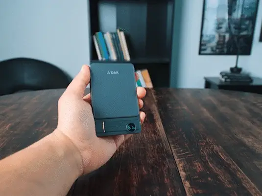 NordCharge magnetic stand and wireless power bank