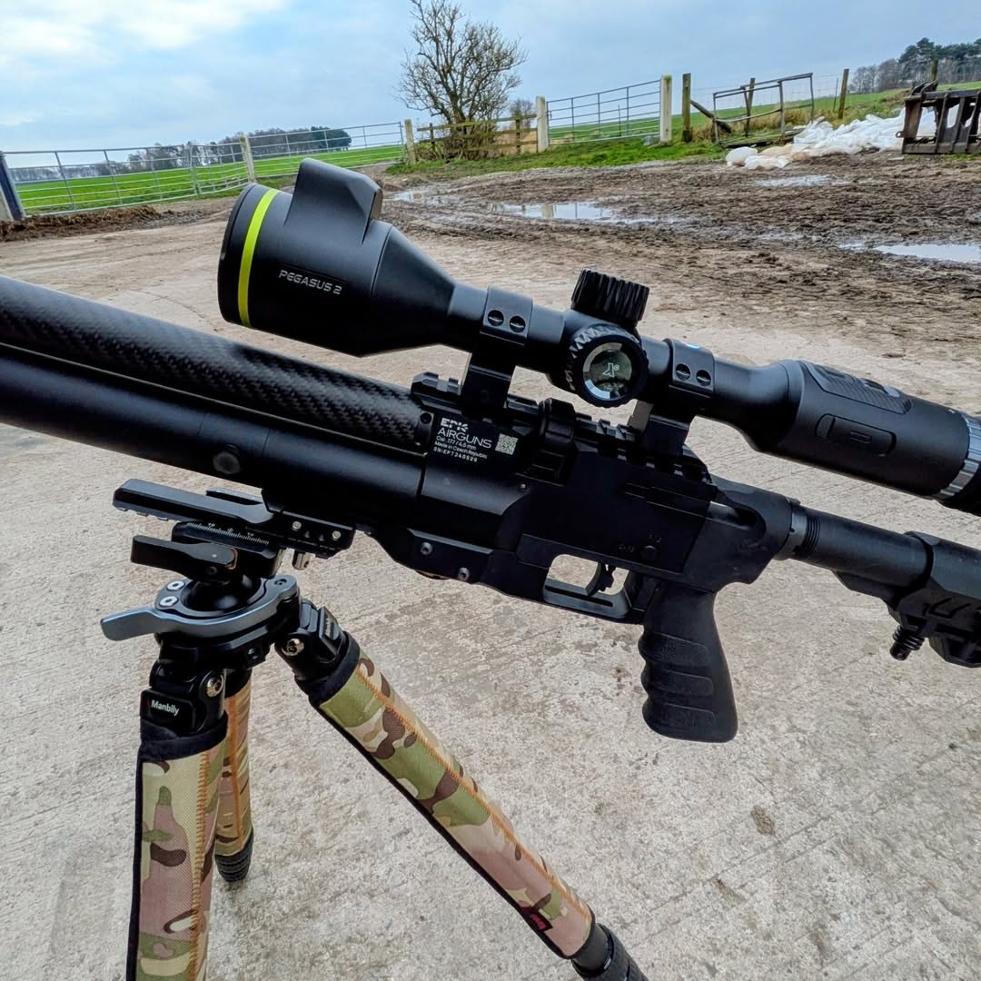 Manbily QM tripod shooting setup