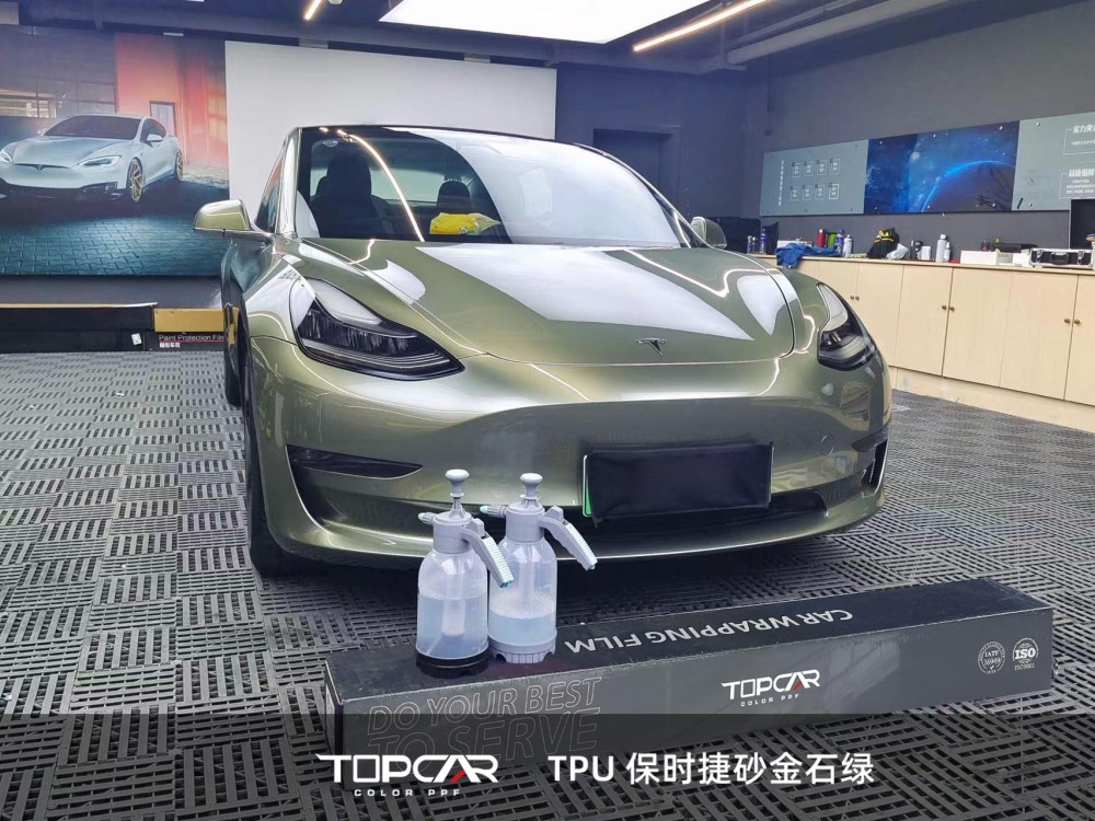 Shine Bright with TPU Porsche Aventurine Green – PPF & Reflective Vinyl Wrap Magic
