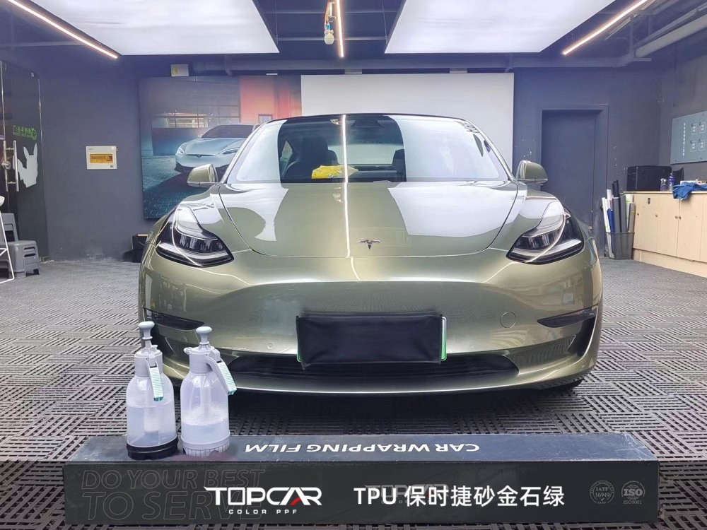 Shine Bright with TPU Porsche Aventurine Green – PPF & Reflective Vinyl Wrap Magic