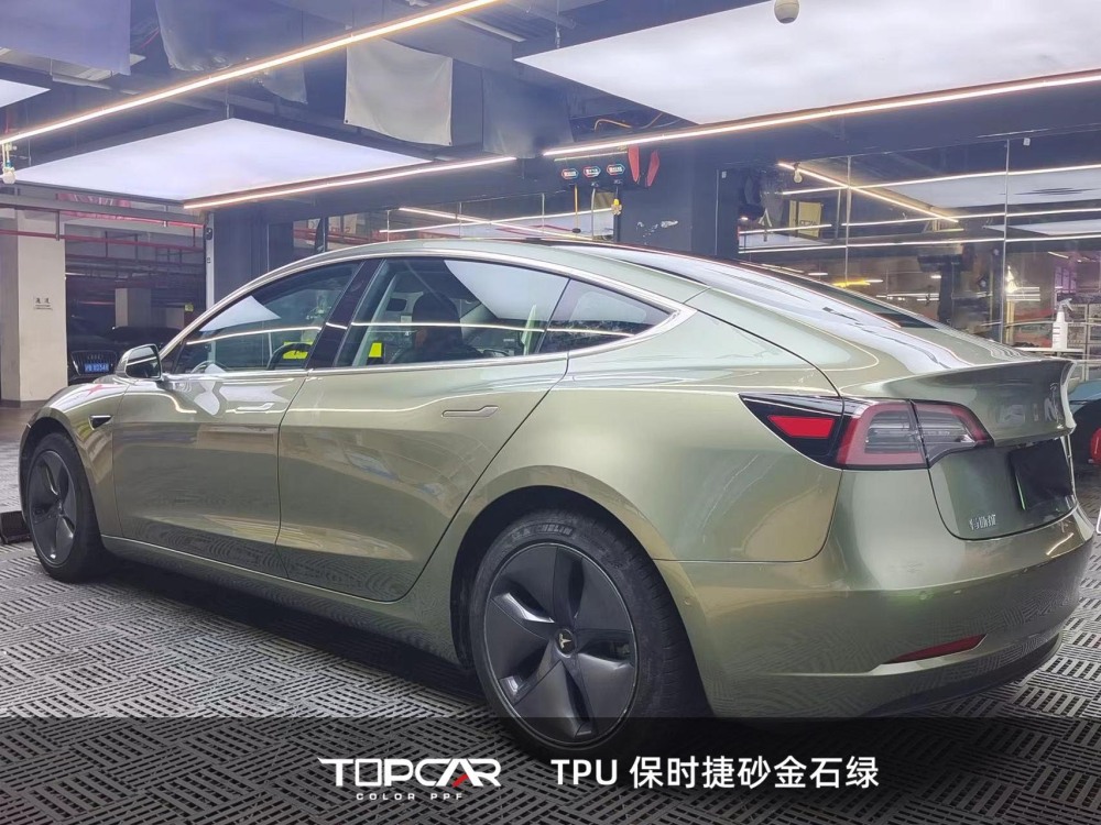 Shine Bright with TPU Porsche Aventurine Green – PPF & Reflective Vinyl Wrap Magic