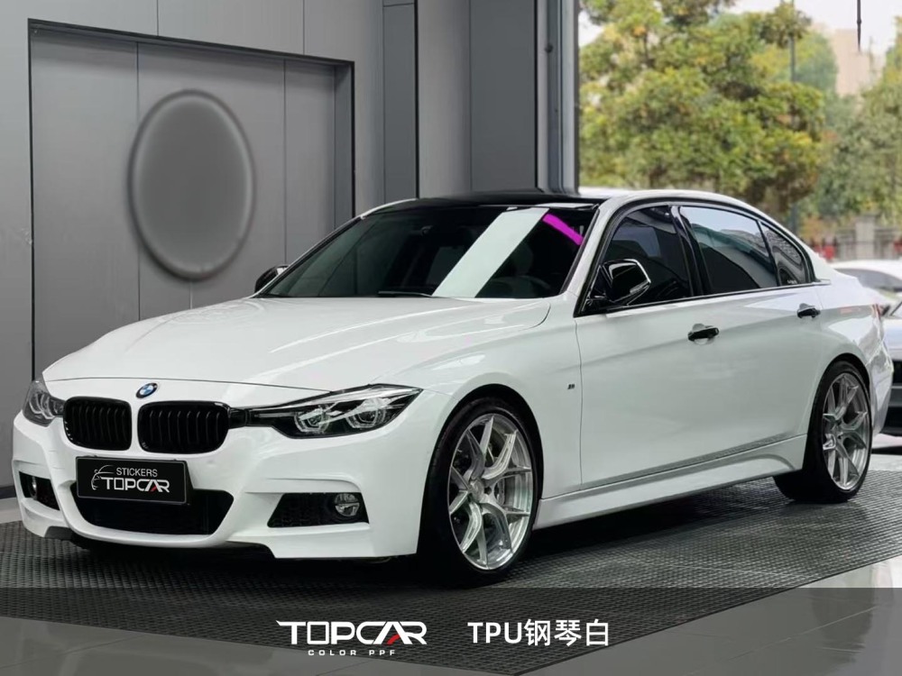 TPU Piano White: Sleek Gloss for Your Vehicle