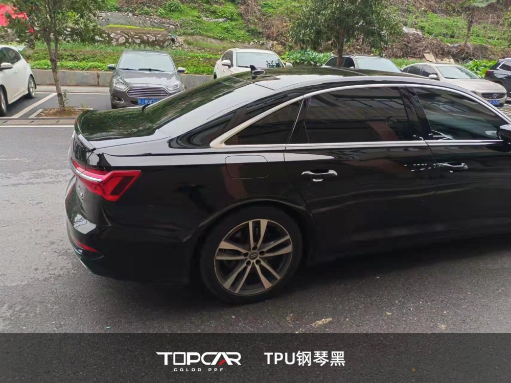 TPU Piano Black: Sleek Shine for Auto Wraps