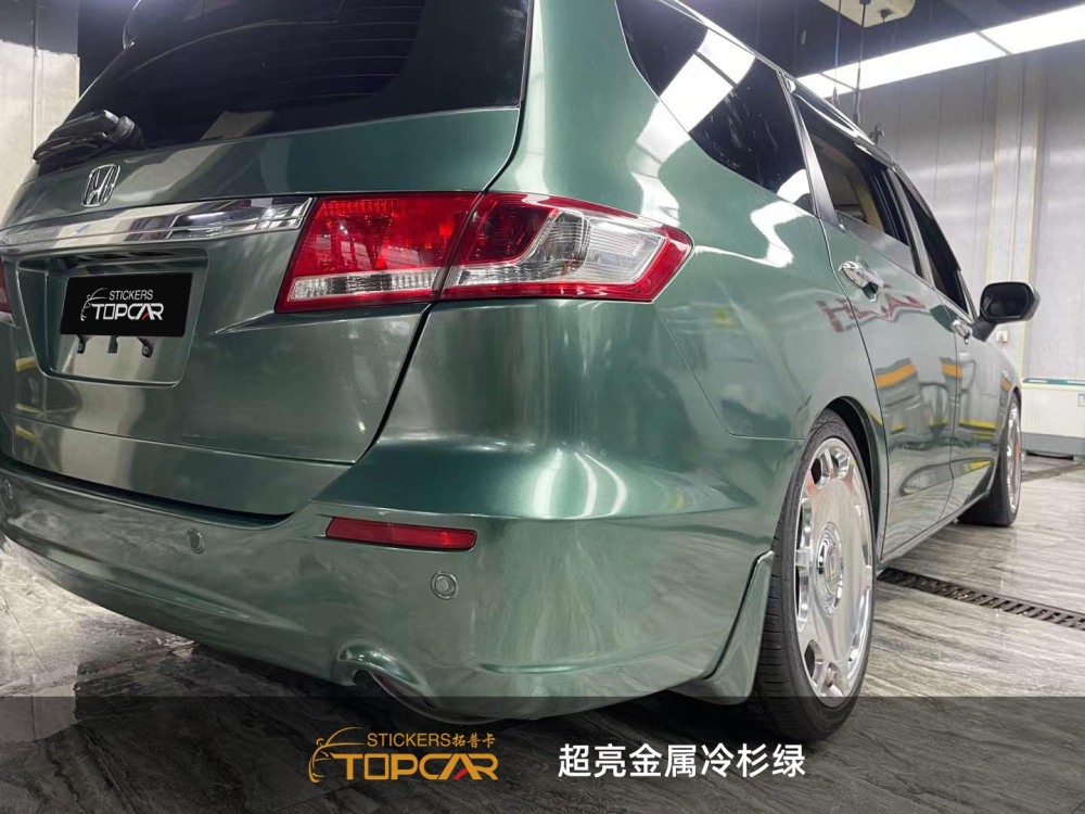 PET Satin Metallic Glossy Fir Green Car Vinyl Wrap Film: Elevate with Gloss & Durability