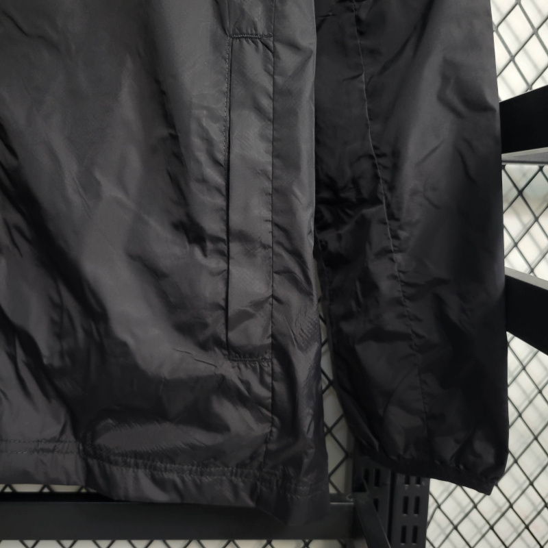 23/24 Windbreaker Corinthian Black Size S-XXL