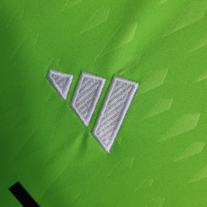 23/24 Manchester United goalkeeper green size S-XXL