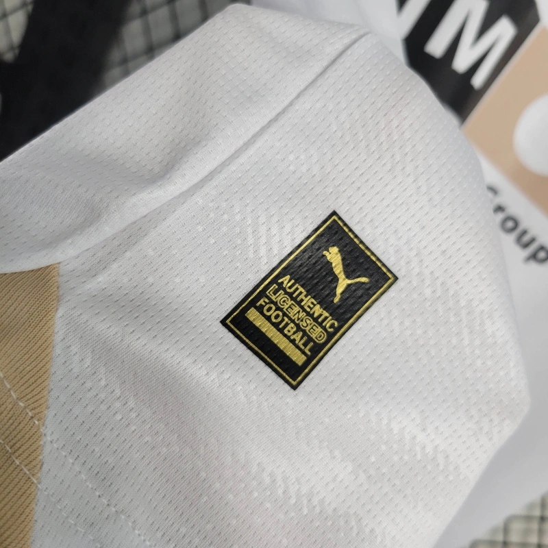 23/24 kids Valencia Home Size 16-28