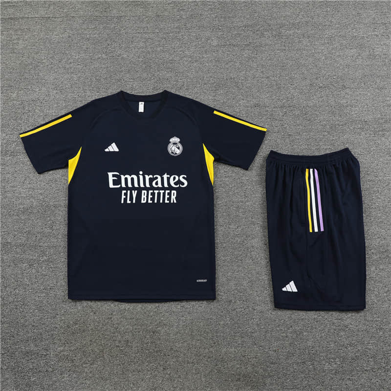 23/24 Real Madrid Training suit kit