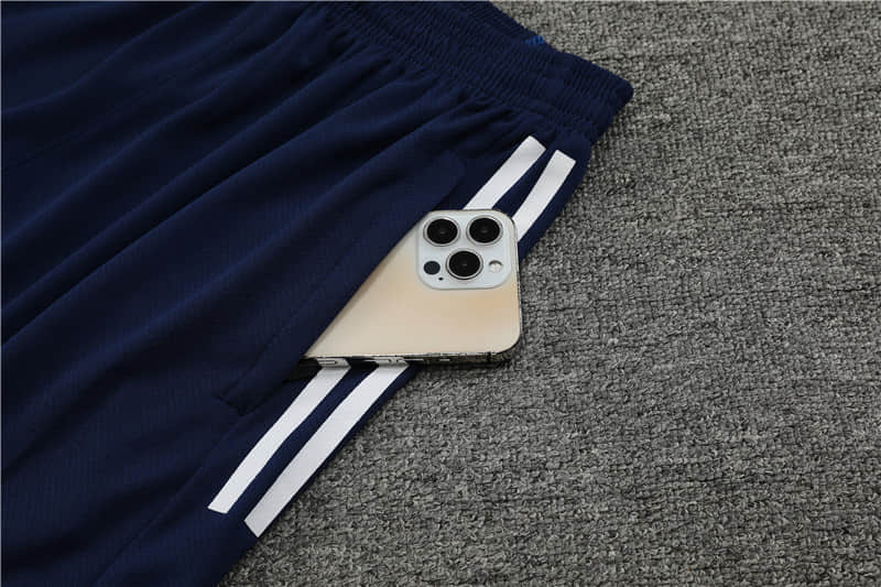 23/24 Manchester United Training suit kit