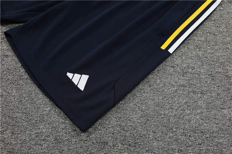 23/24 Real Madrid Training suit kit