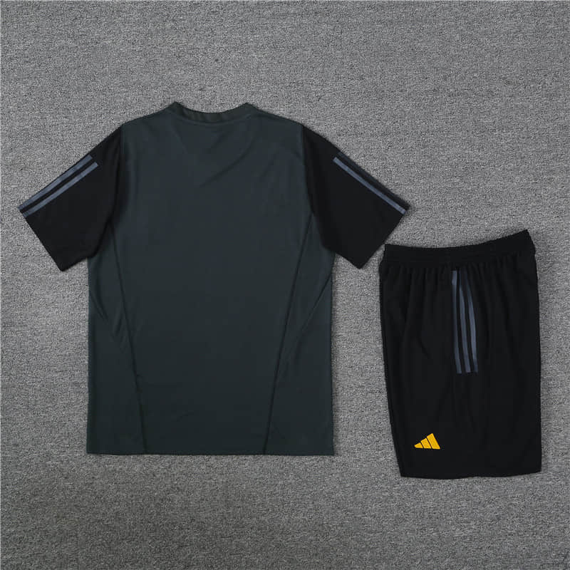 23/24 Real Madrid Training suit kit