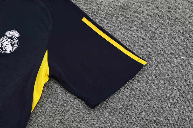 23/24 Real Madrid Training suit kit