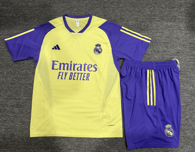 23/24 Real Madrid Training suit kit