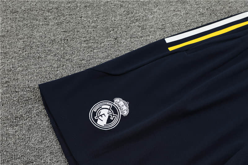 23/24 Real Madrid Training suit kit
