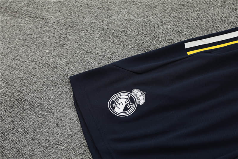 23/24 Real Madrid Training suit kit