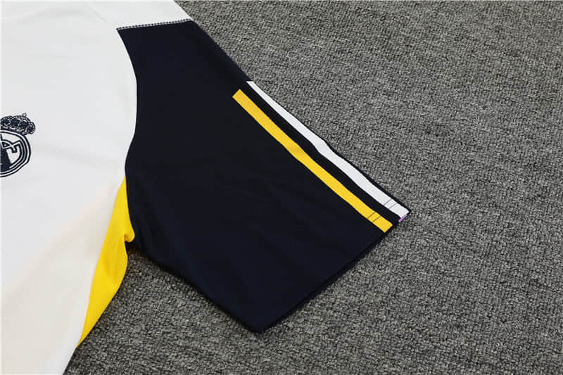 23/24 Real Madrid Training suit kit