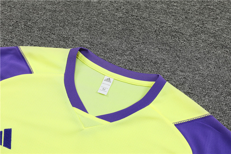 23/24 Real Madrid Training suit kit