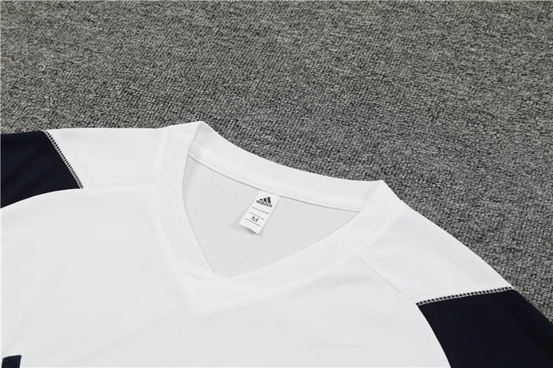 23/24 Real Madrid Training suit kit