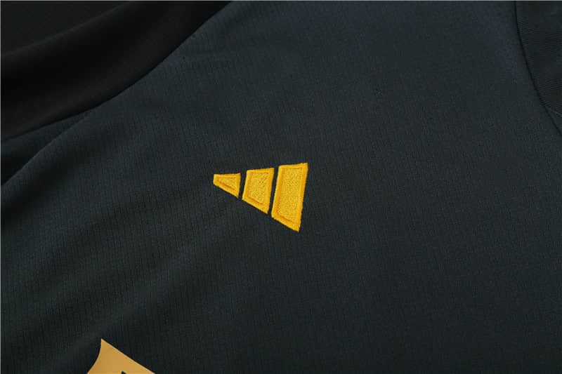 23/24 Real Madrid Training suit kit