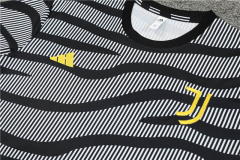 23/24 Juventus Training suit kit