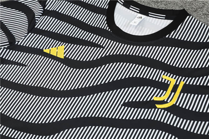23/24 Juventus Training suit kit