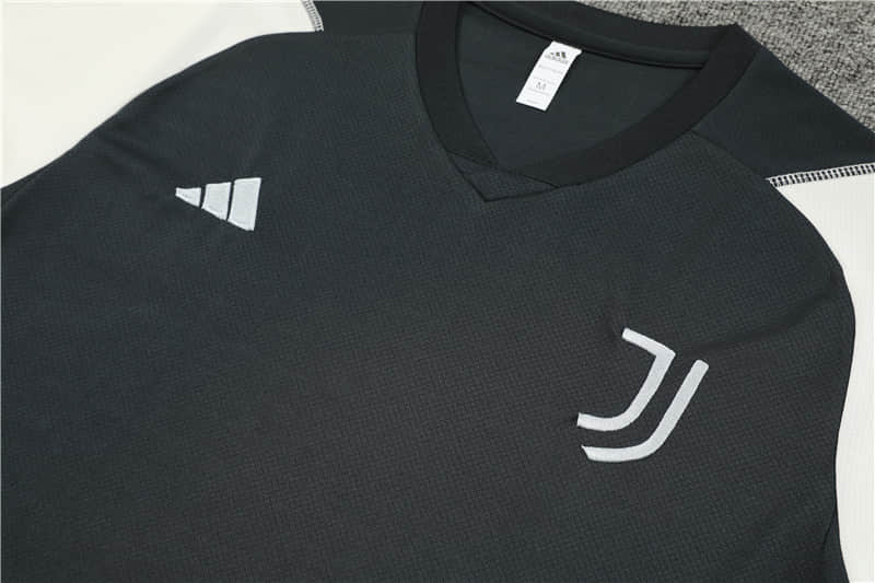 23/24 Juventus Training suit kit