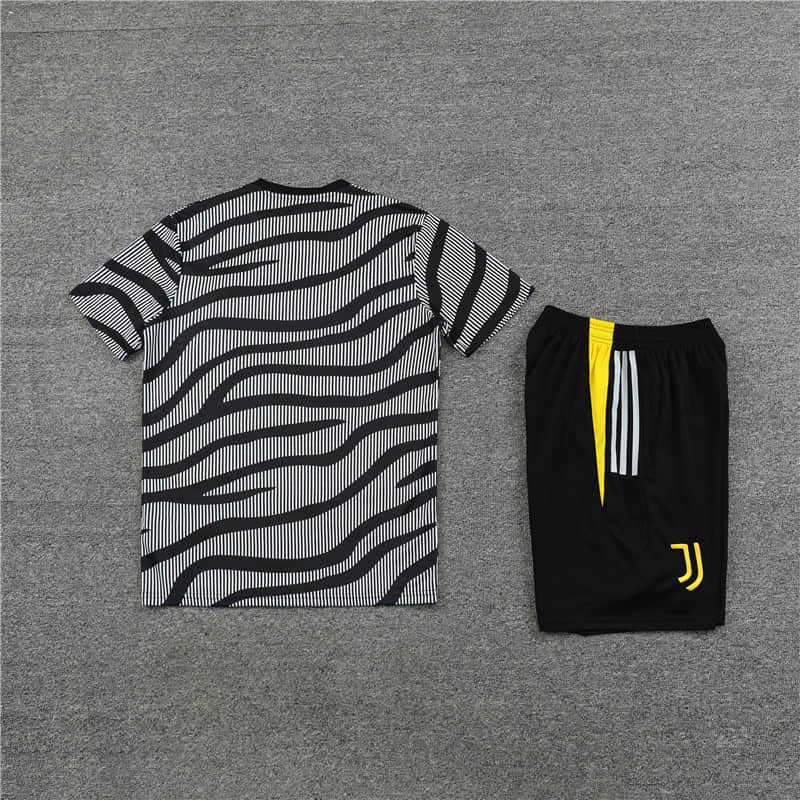 23/24 Juventus Training suit kit