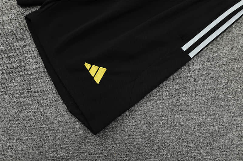 23/24 Juventus Training suit kit