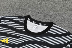 23/24 Juventus Training suit kit
