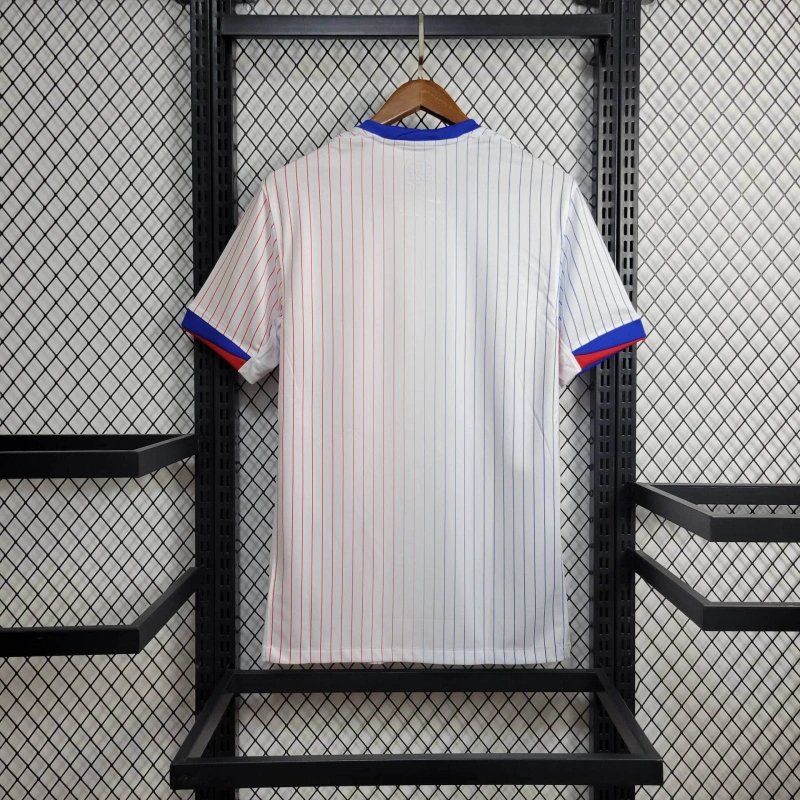 24/25 France away