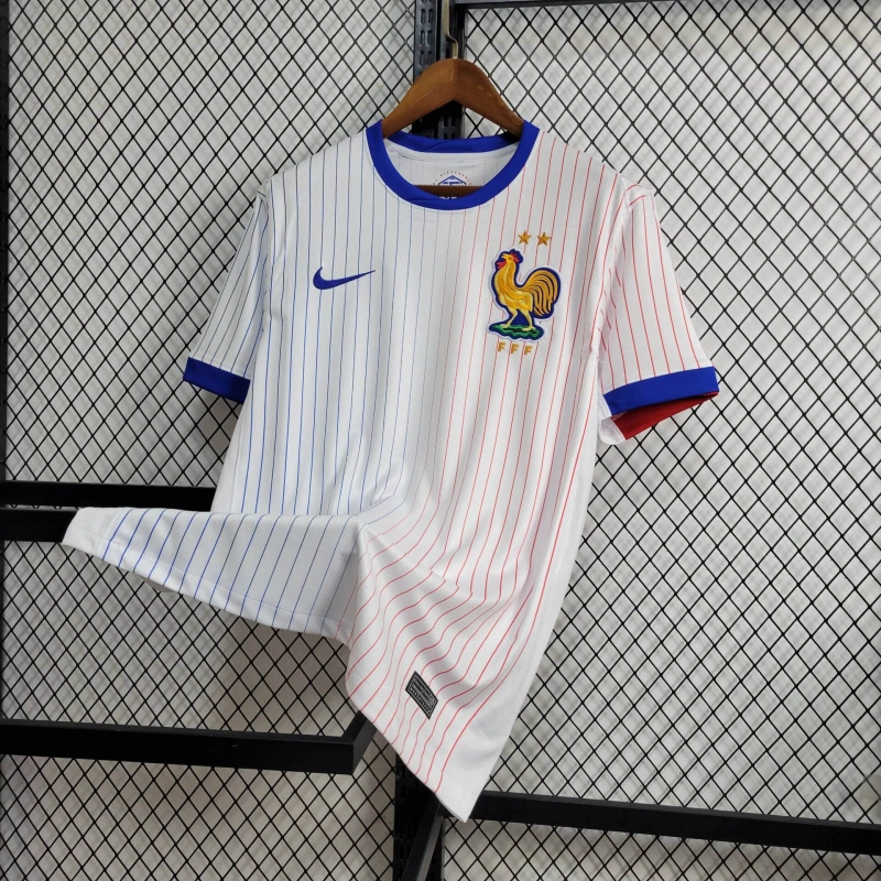 24/25 France away
