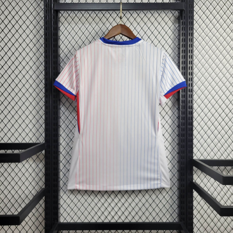 24/25 women France away