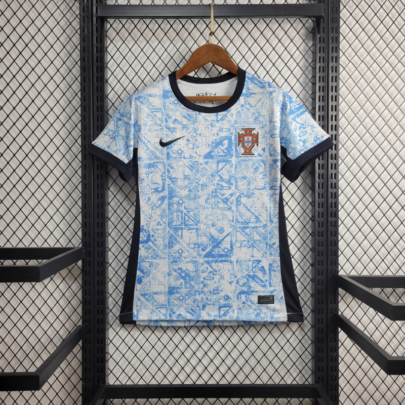 24/25 women Portugal away