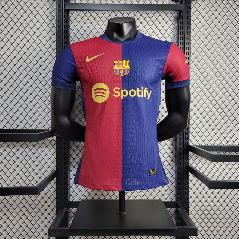 24/25 player Barcelona home