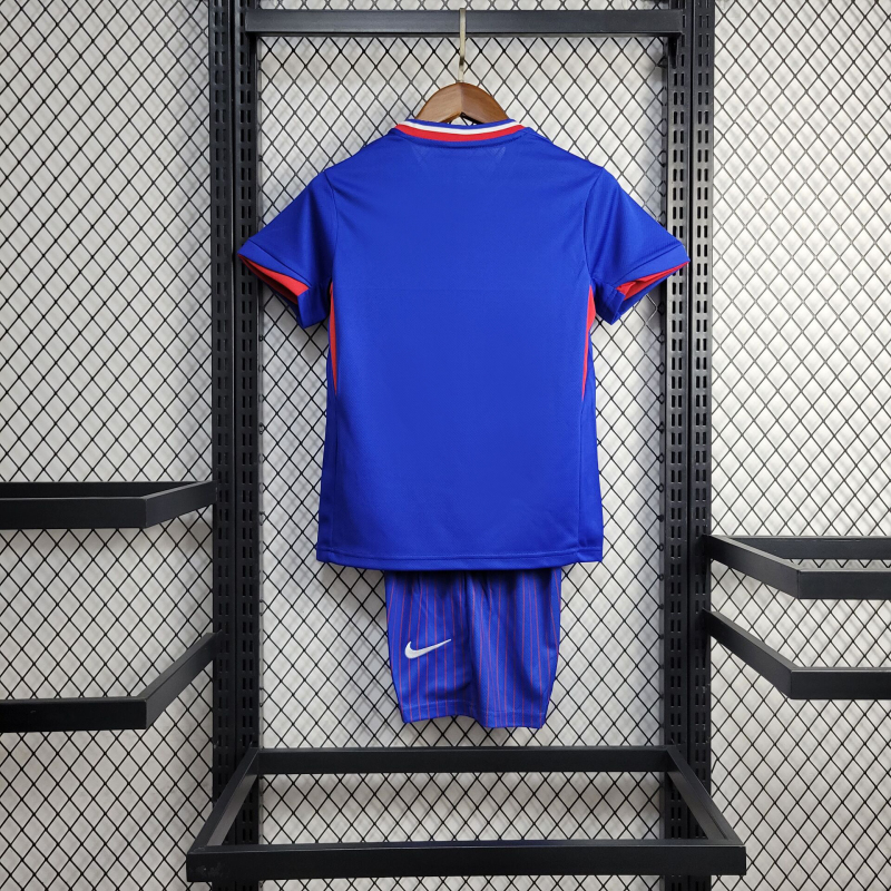 24/25 kids France home