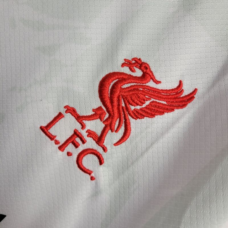 24/25 kids Liverpool White 2 away