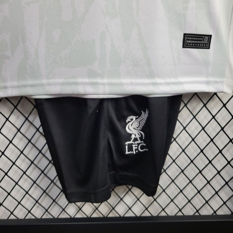 24/25 kids Liverpool White 2 away