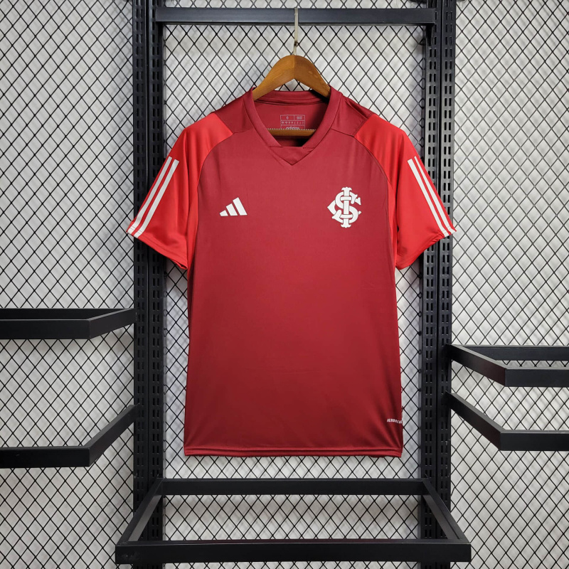 24/25 Internacional Training clothing