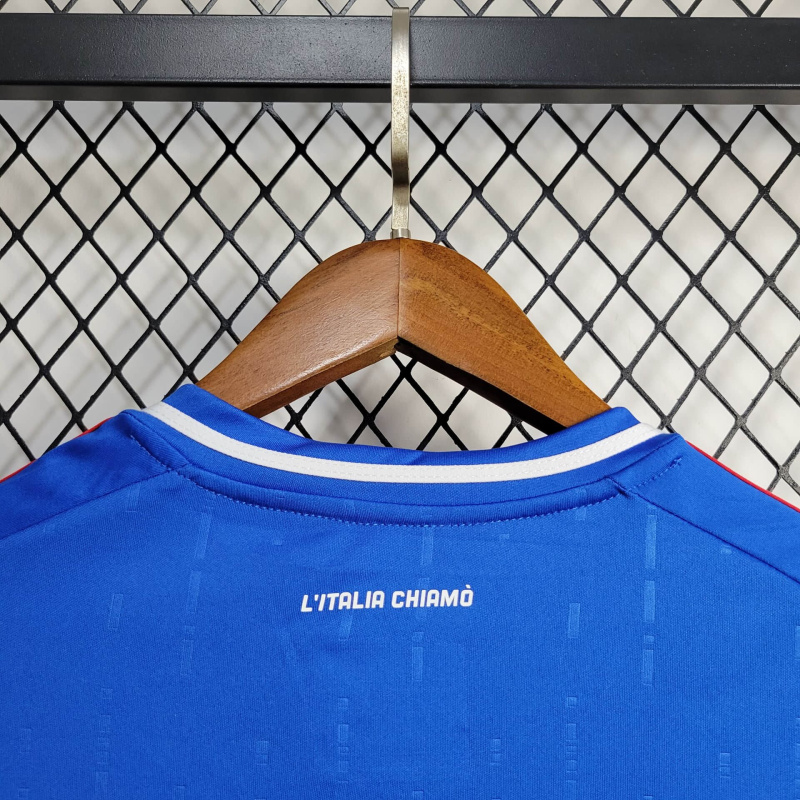 24/25 Italy Home