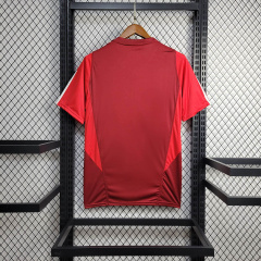24/25 Internacional Training clothing