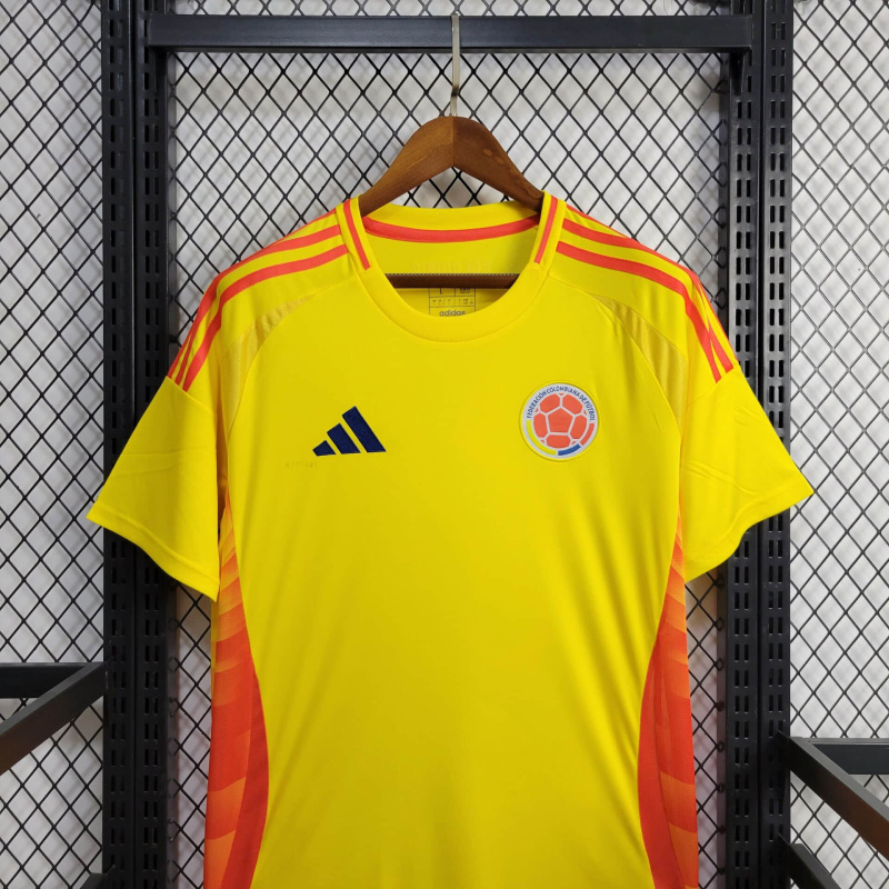 24/25 Colombia Home