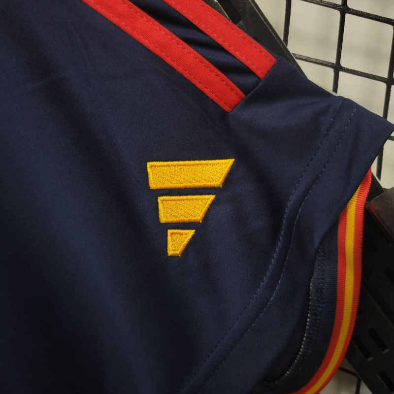 24/25 shorts Spain Home