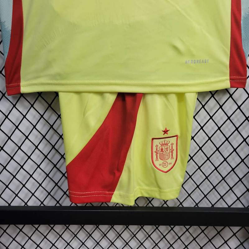 24/25 Kids Spain away