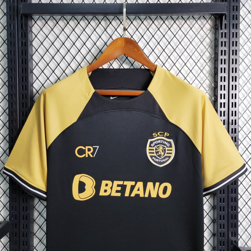 23/24 Sporting Lisbon II Away